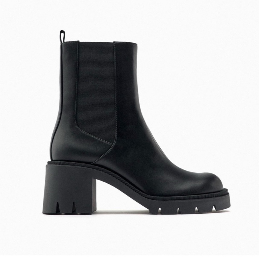 Zara Heeled ankle boots. Size 10